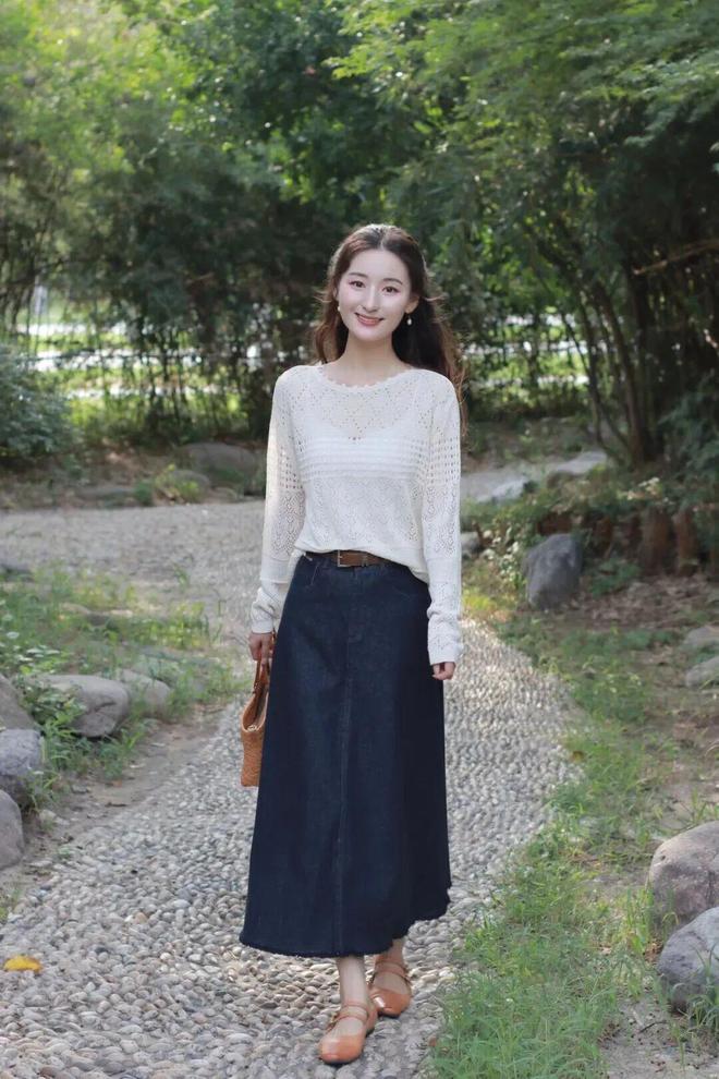 体制内穿搭优雅又高级AG真人今年最时髦的(图11) 体制内穿搭优雅又高级AG真人今年最时髦的(图11)