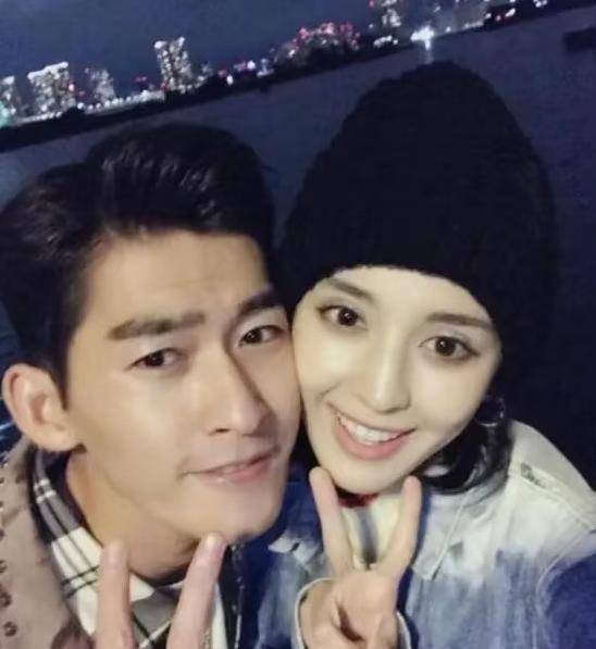 》剧组后台照！灵动可爱颜值状态双AG真人国际游戏娜扎晒《玉茗茶骨(图9)