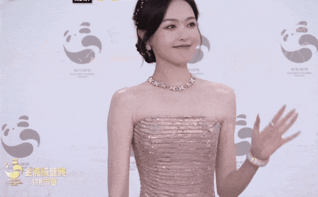 位女星排个名一个比一个惊艳舒淇仅排第3AG真人娱乐给2025红毯最美的10(图25)