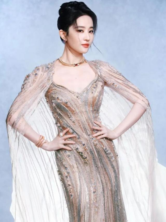 位女星排个名一个比一个惊艳舒淇仅排第3AG真人娱乐给2025红毯最美的10(图30)